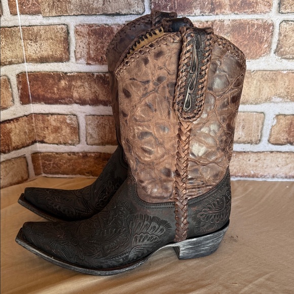 Old Gringo Brown and Black  hand tooled Ankle Boots
Wyoming - Picture 4 of 9
